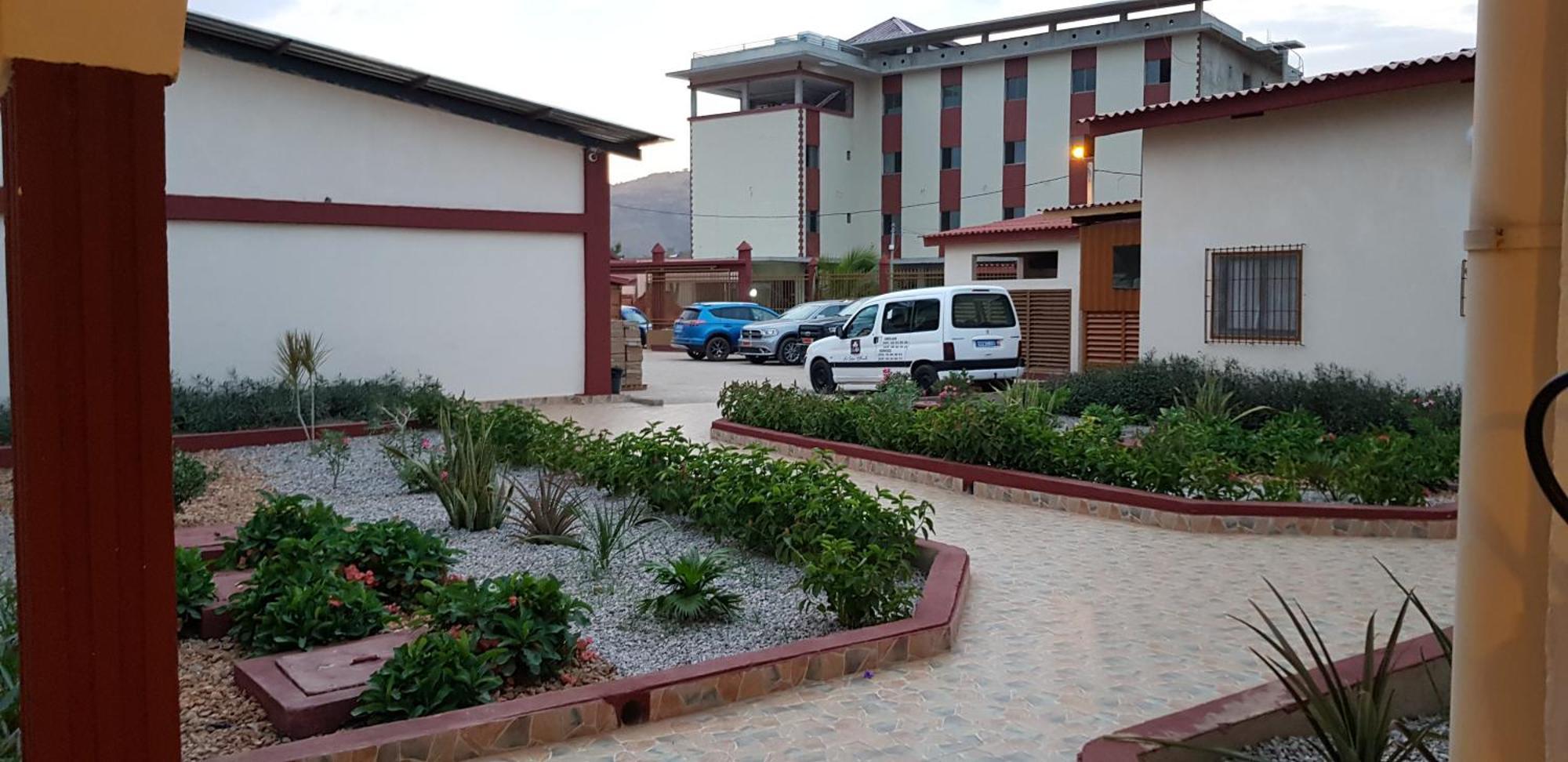 Hotel La Rose Blanche קורהוגו מראה חיצוני תמונה