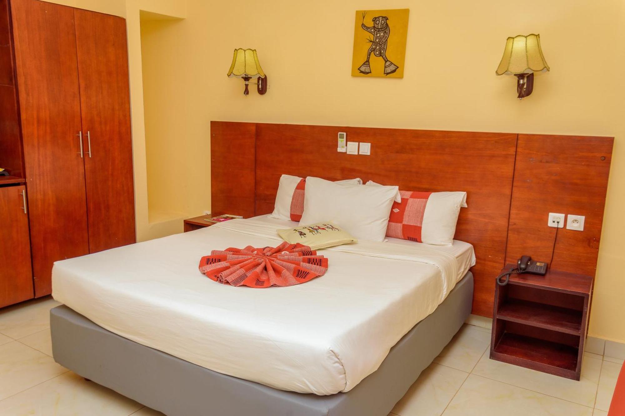 Hotel La Rose Blanche קורהוגו מראה חיצוני תמונה