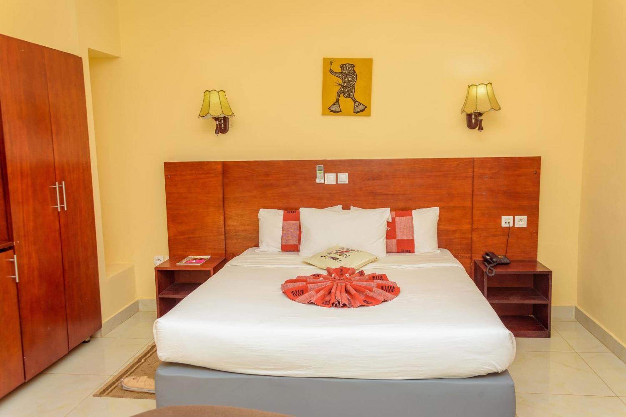 Hotel La Rose Blanche קורהוגו מראה חיצוני תמונה