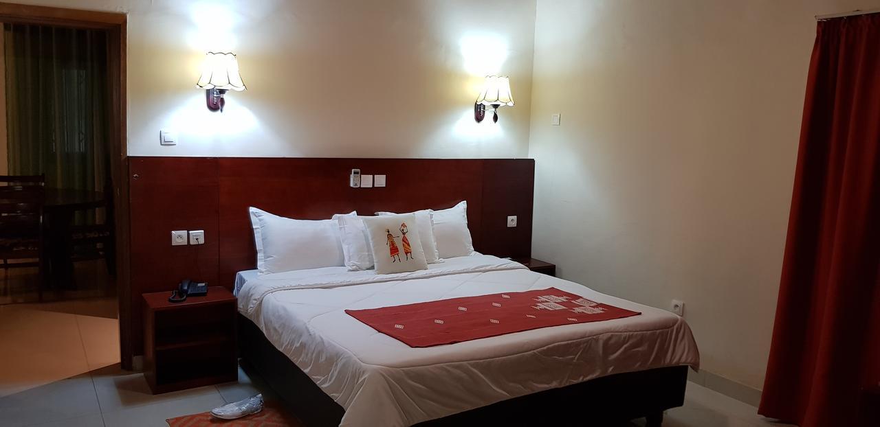 Hotel La Rose Blanche קורהוגו מראה חיצוני תמונה