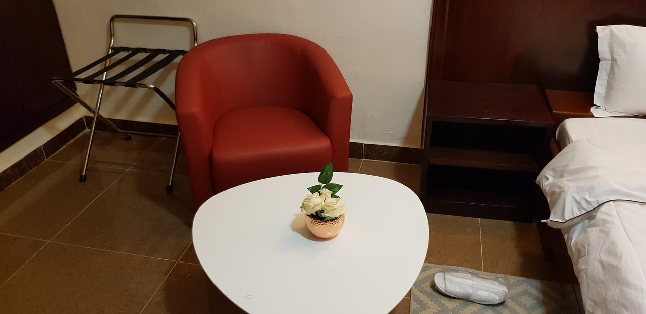 Hotel La Rose Blanche קורהוגו מראה חיצוני תמונה