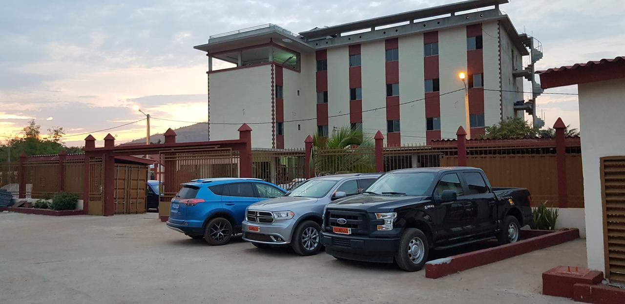Hotel La Rose Blanche קורהוגו מראה חיצוני תמונה