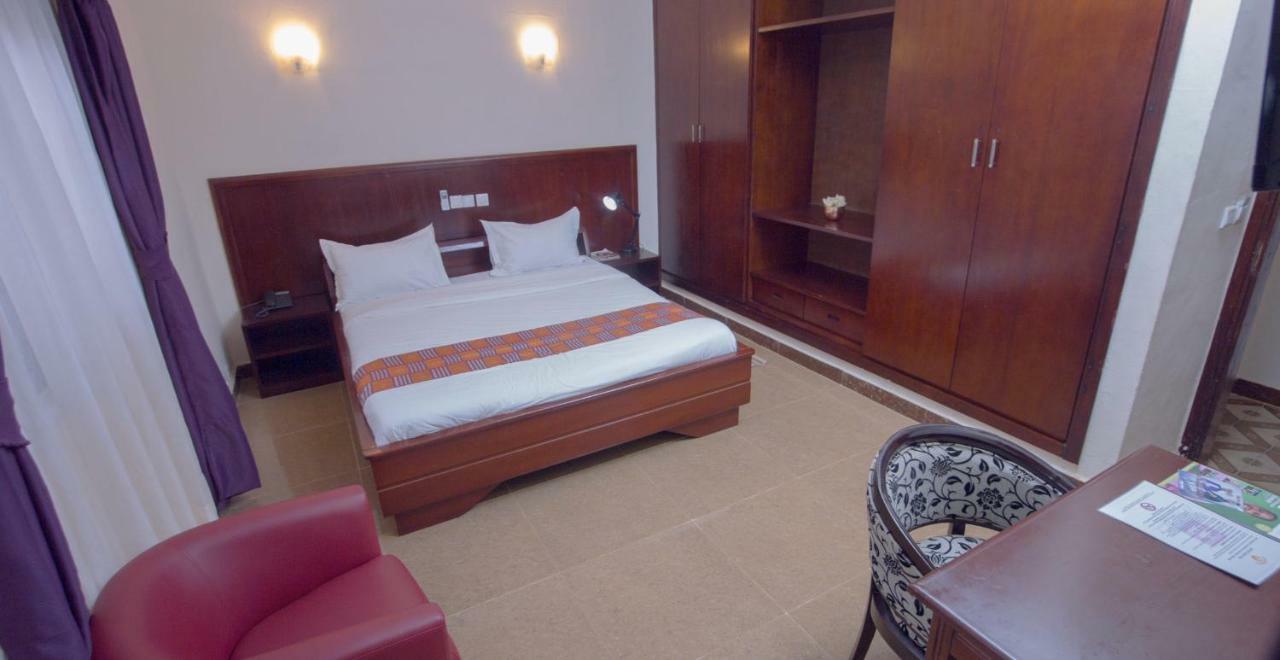 Hotel La Rose Blanche קורהוגו מראה חיצוני תמונה