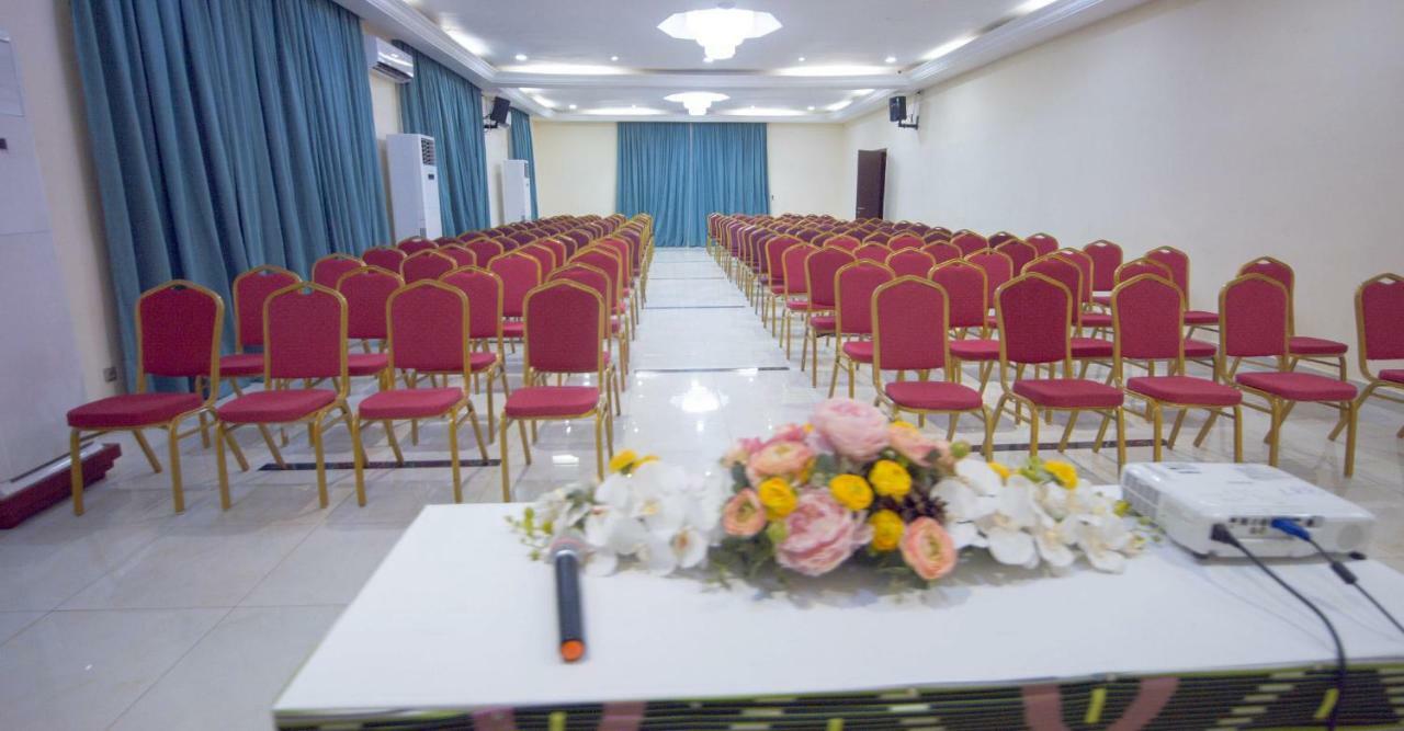 Hotel La Rose Blanche קורהוגו מראה חיצוני תמונה